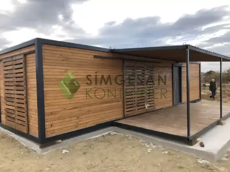 Simgesan geniş verandalı ahşap konteyner ev genel görünüm