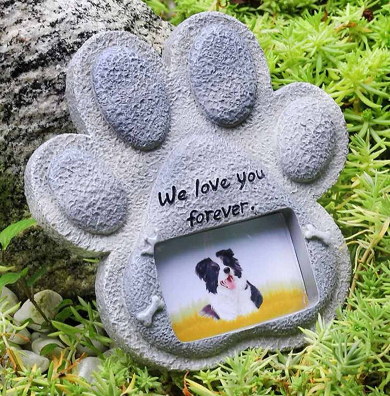 Gravestone Memorial - Paw Shaped