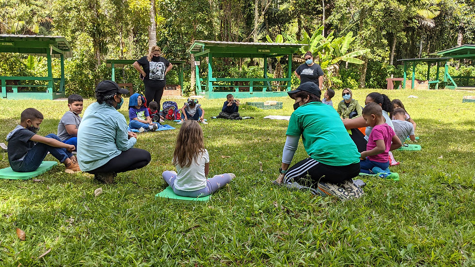 Educación y Experiencias al Aire Libre