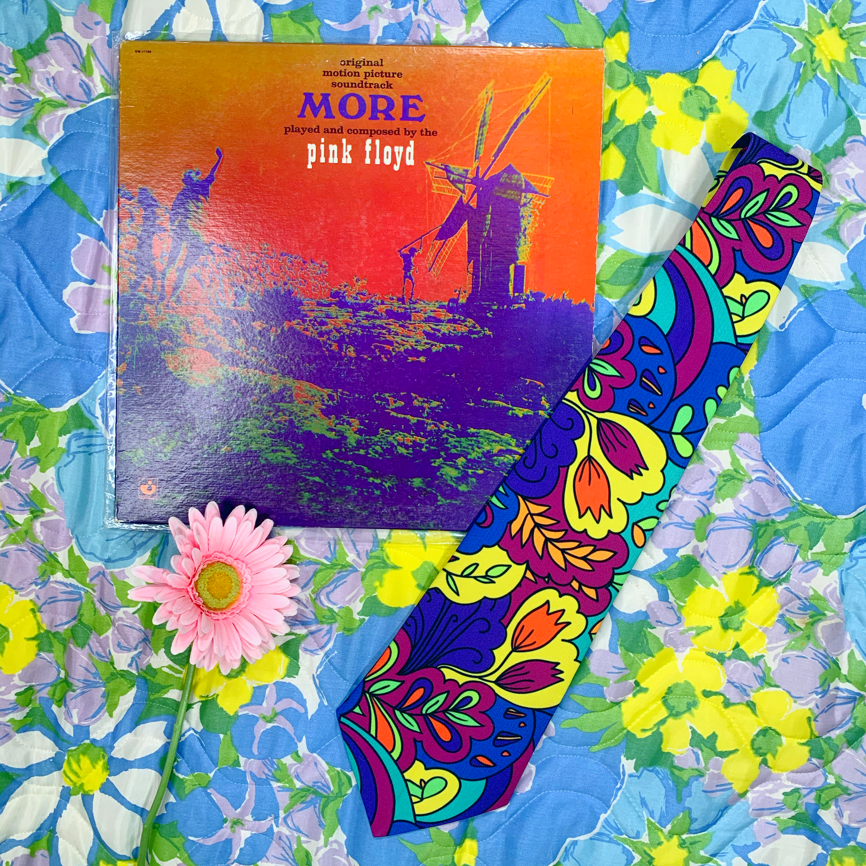 Twiggy Tailored Unisex Tie