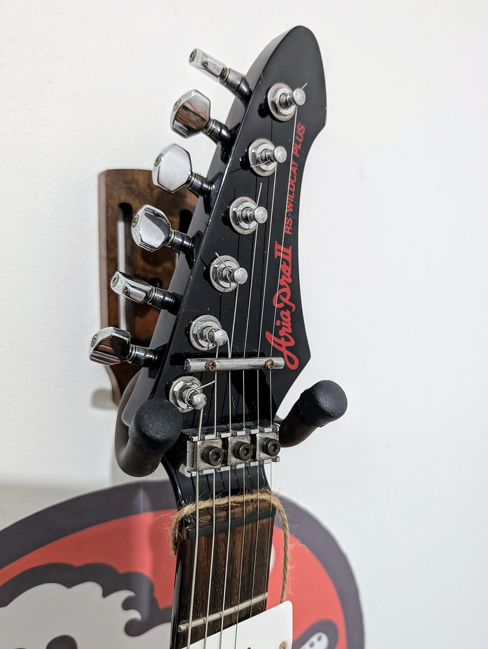 Thumbnail: 1980 Aria Pro II Wildcat Plus RS Black