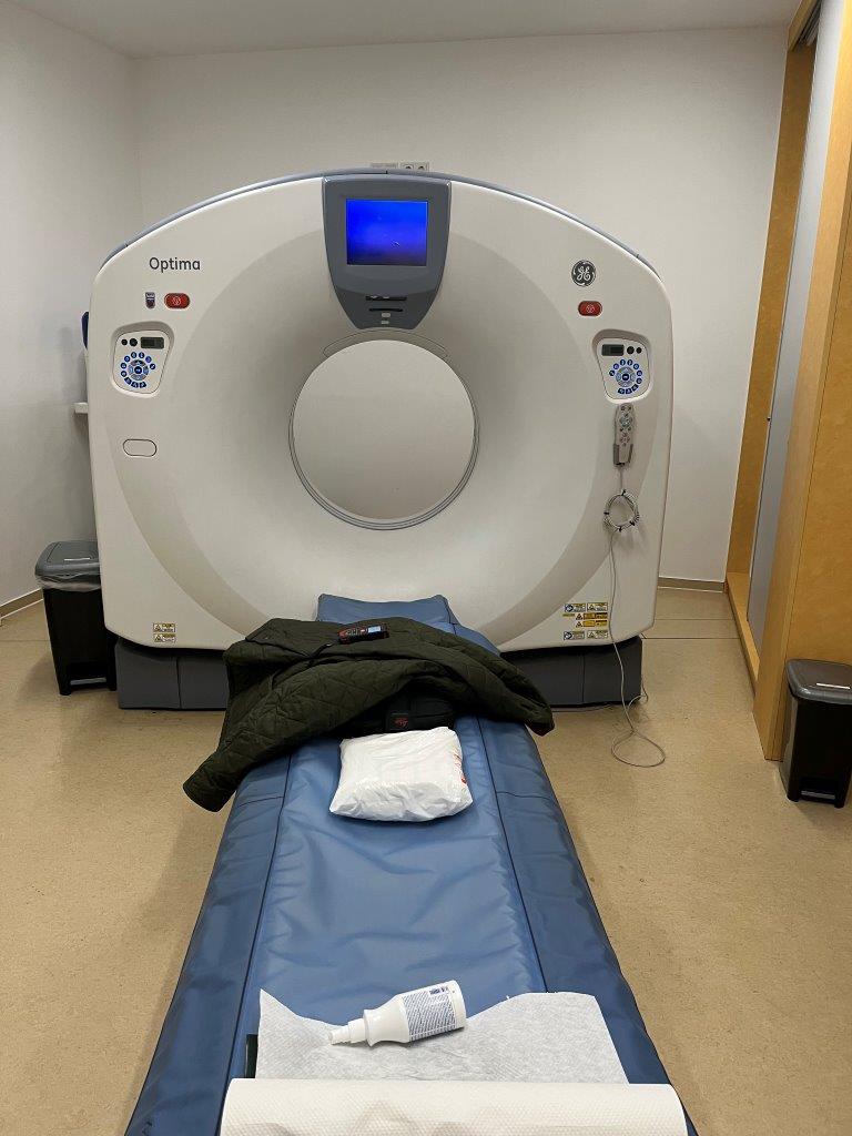 GE Optima 520 16 slice CT for sale