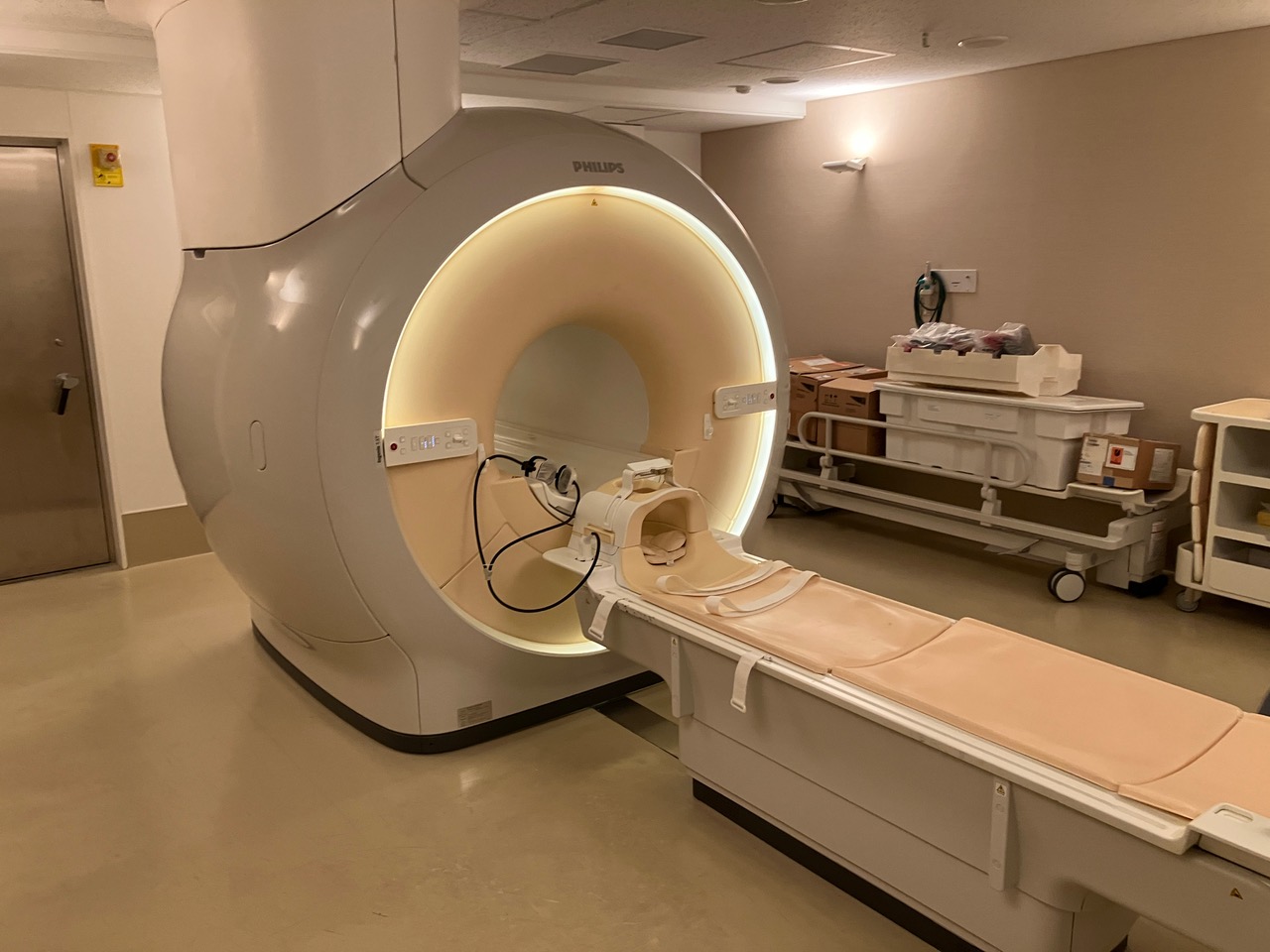 Philips MRI INGENIA 1.5T MRI for sale