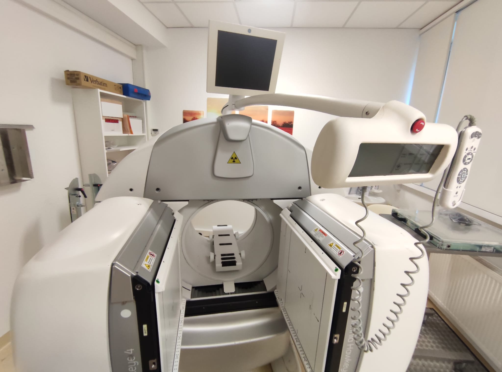 GE Infinia Hawkeye 4 MRI for sale
