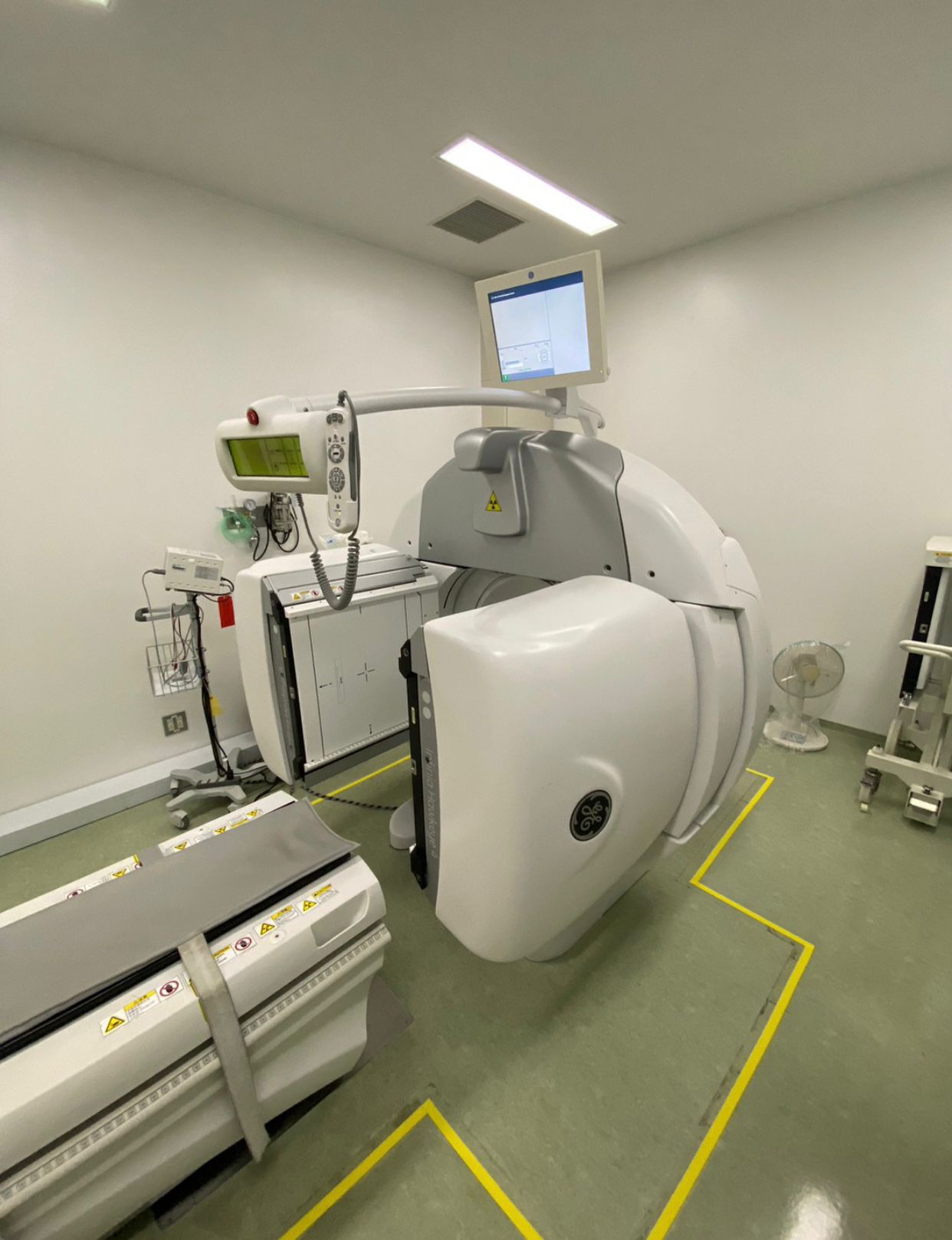 GE Infinia Hawkeye 4 THE NEW MODEL Nuclear Medicine for sale