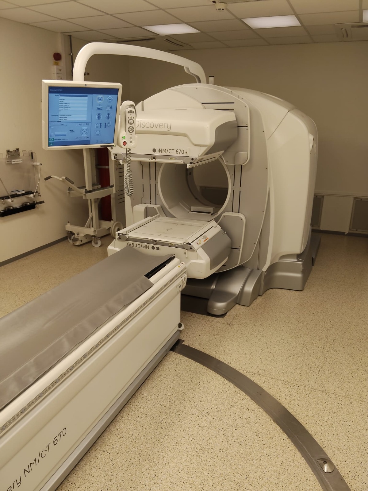 GE Discovery 670 NM/CT 16 slice Nuclear Medicine for sale