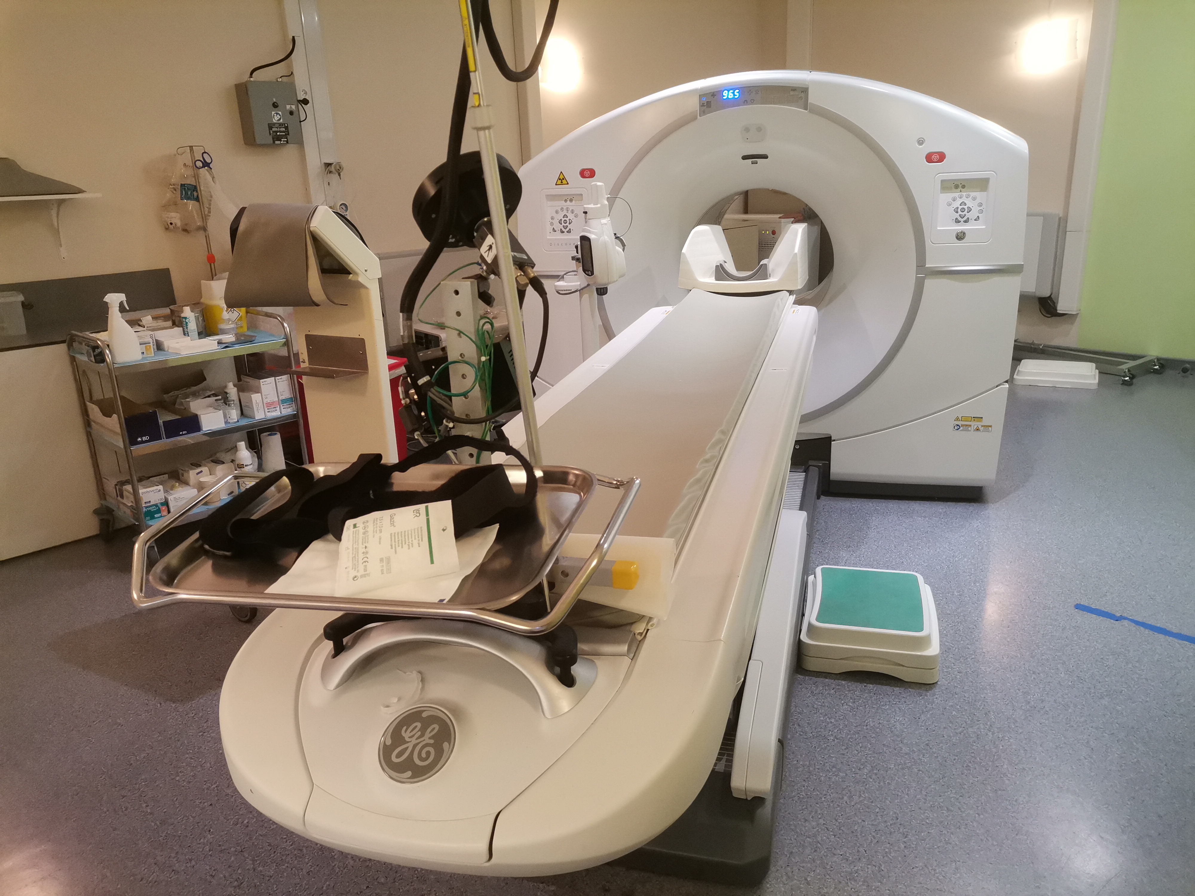 GE PET/CT DSICOVERY IQ PET/CT for sale