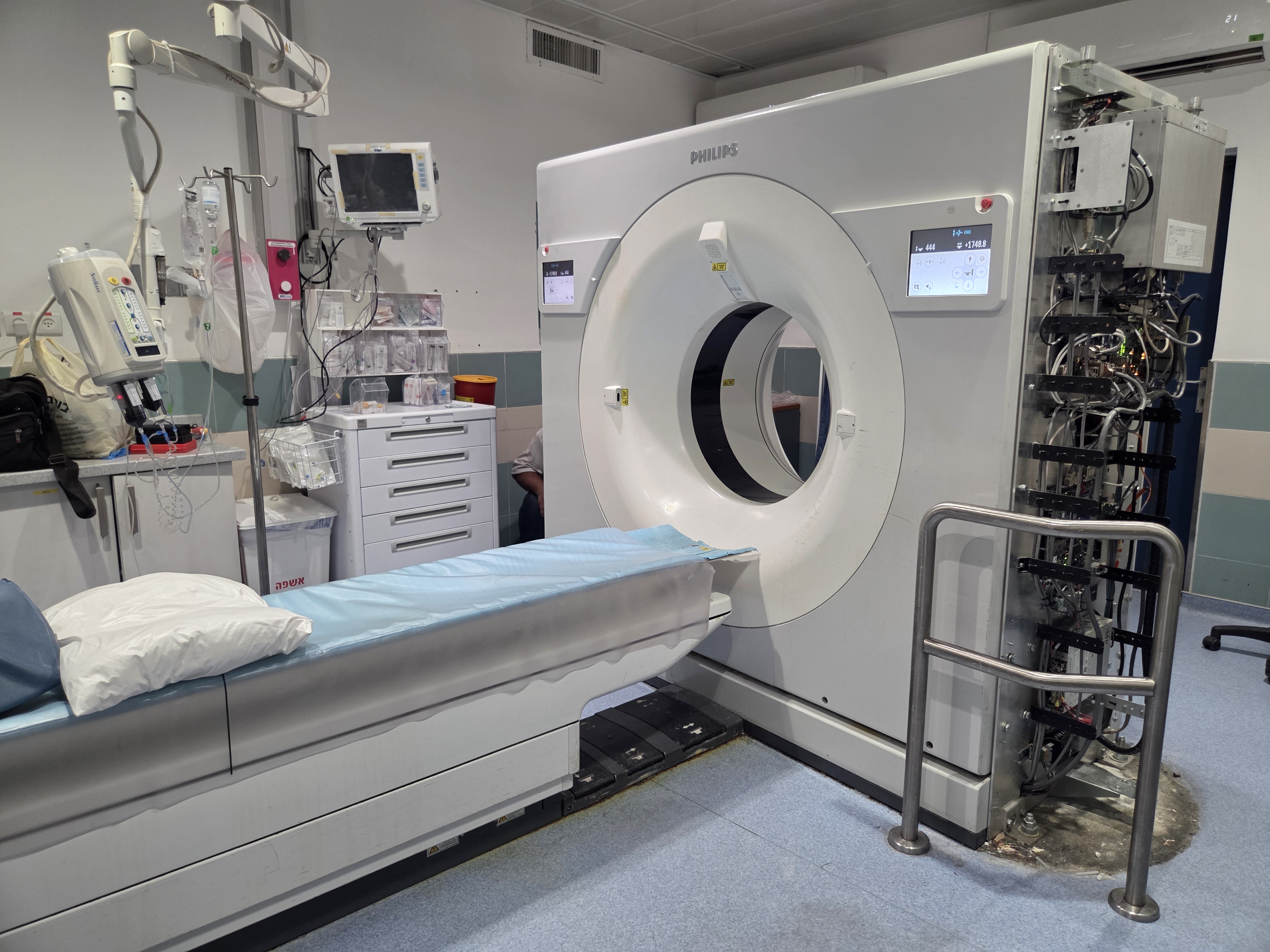 Philips Pectral IQON MRI for sale