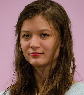 headshot1.jpg