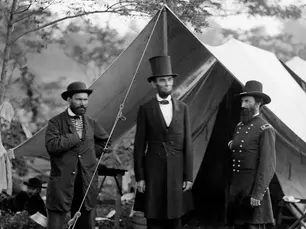 [Antietam, Md. Allan Pinkerton, President Lincoln, and Maj. Gen. John A. McClernand