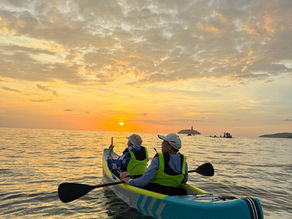 Paddle into Paradise: Uncover the Hidden Wonders of Kayaking at Tanjung Aru Beach with Borneo Exotika Adventure
