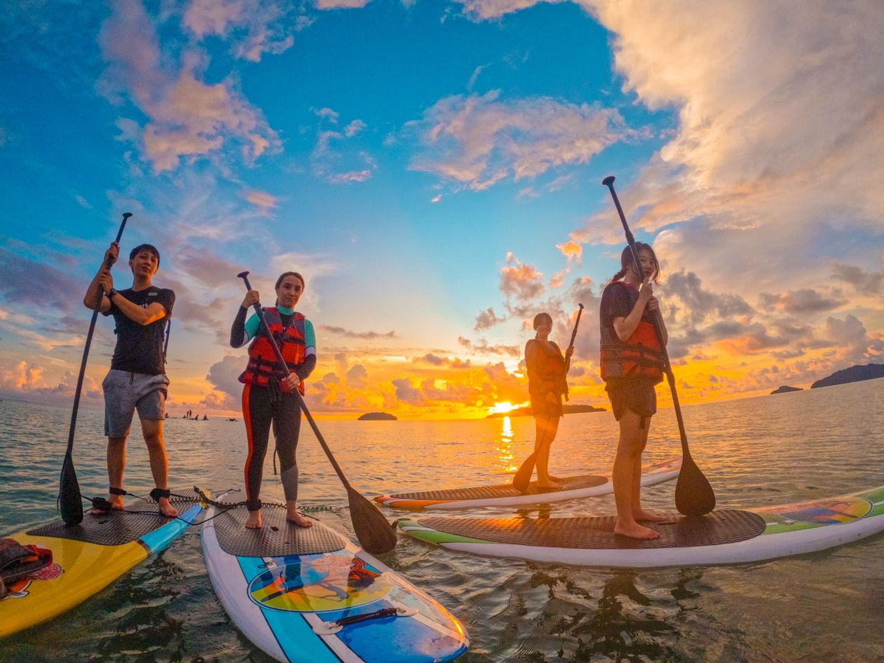 𝐒𝐭𝐚𝐧𝐝-𝐔𝐩 𝐏𝐚𝐝𝐝𝐥𝐞 (𝐒𝐮𝐧𝐫𝐢𝐬𝐞 / 𝐒𝐮𝐧𝐬𝐞𝐭)