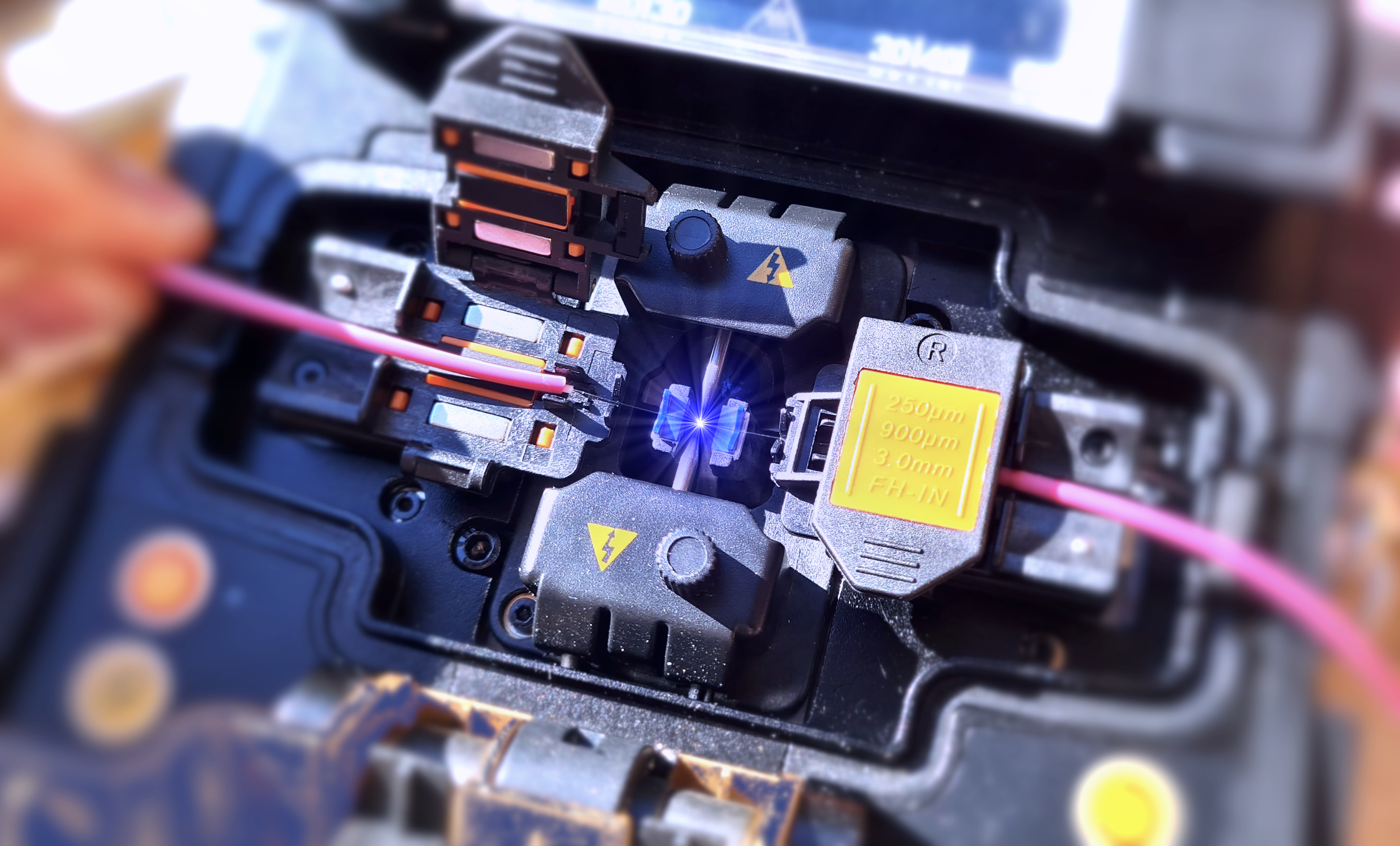 NetPeppers CFS-100 Optical Fusion Splicer
