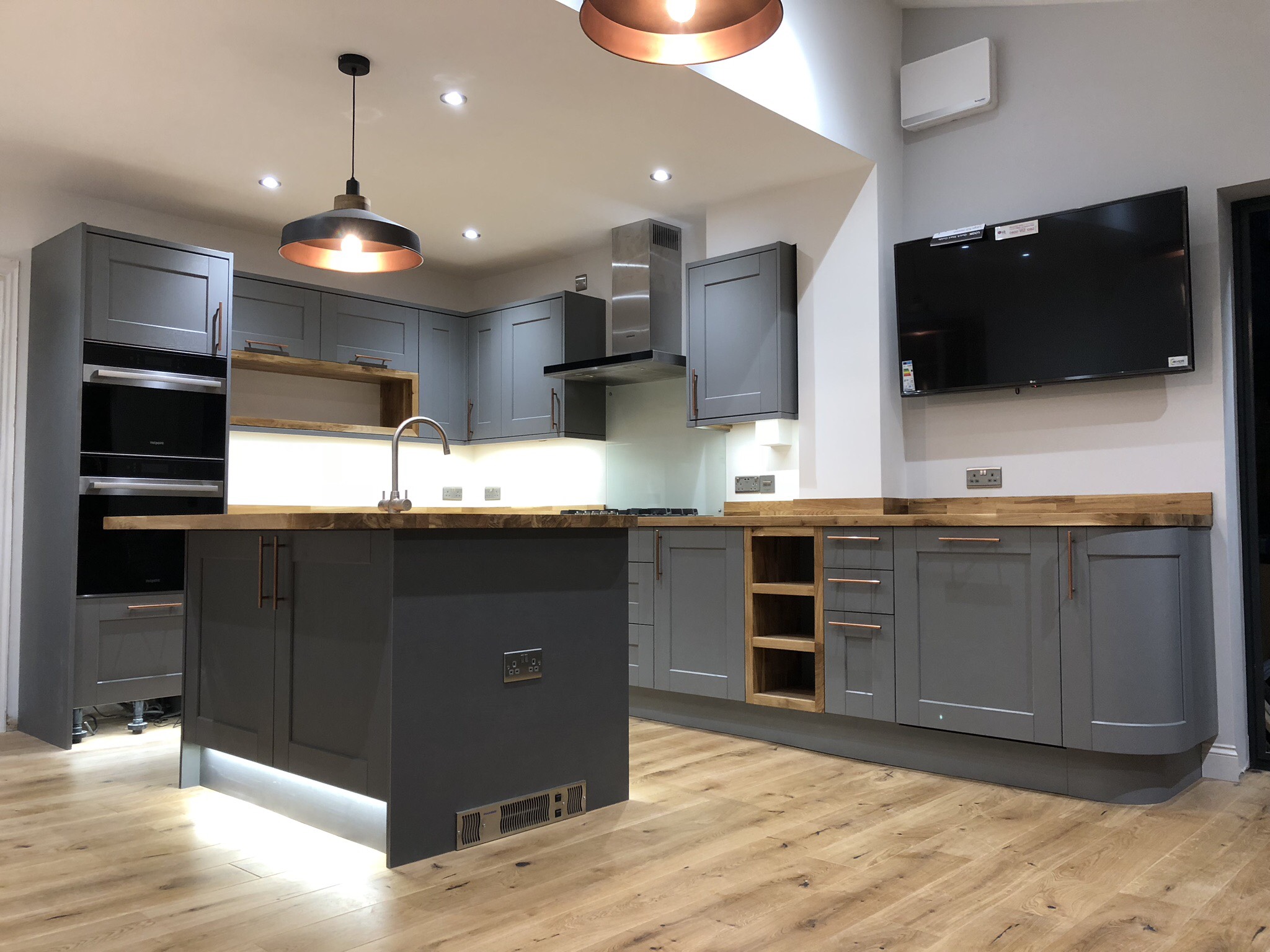 Kitchens Lewis Payne Carpentry Construction Swindon