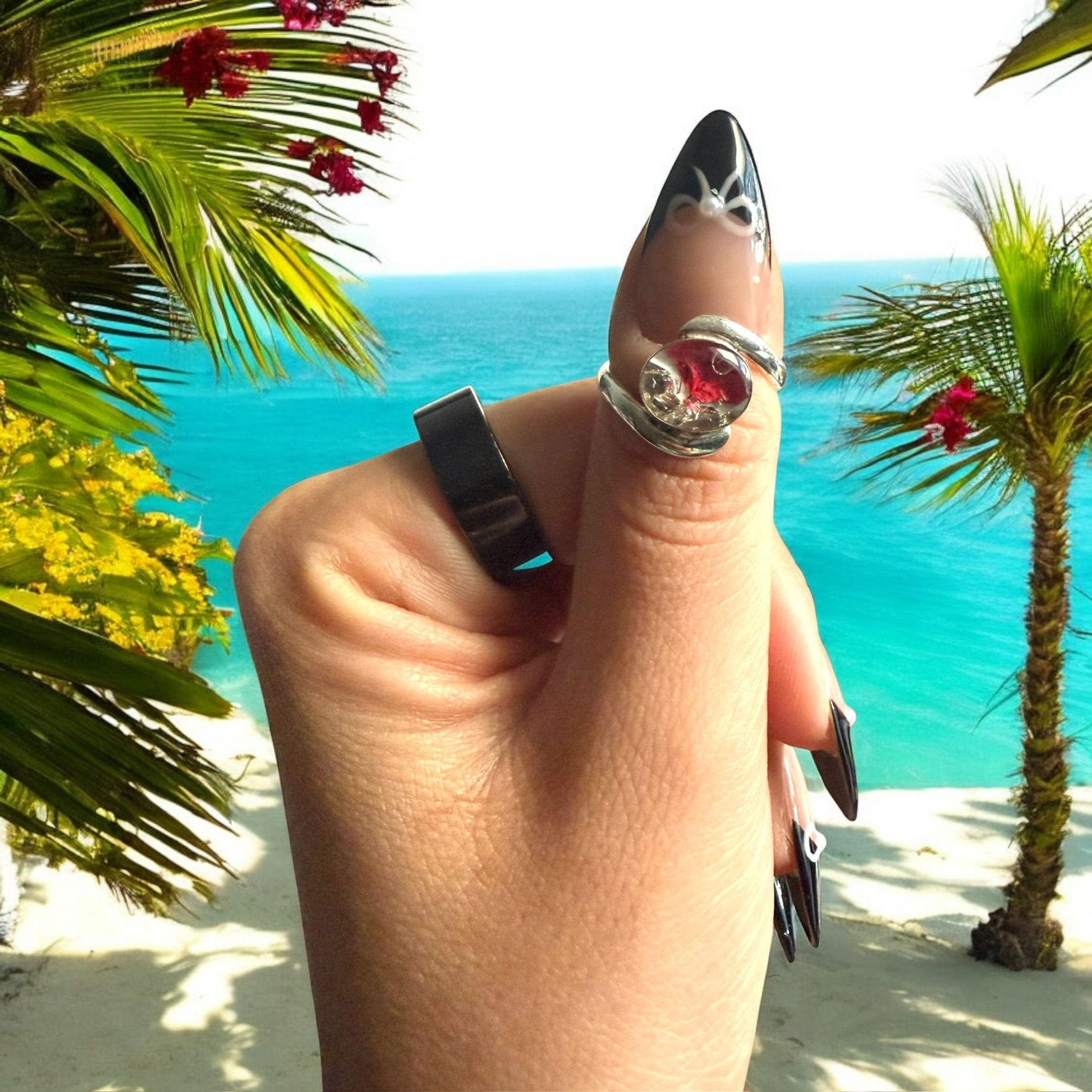 Red rose ring
