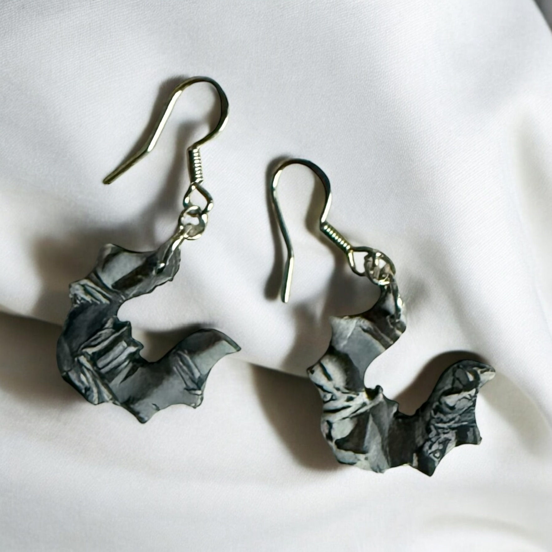 Marble bats dangle earrings