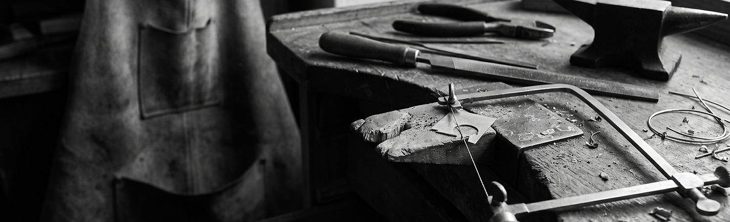 Goldsmith_workshop_for_men_jewel…_202607