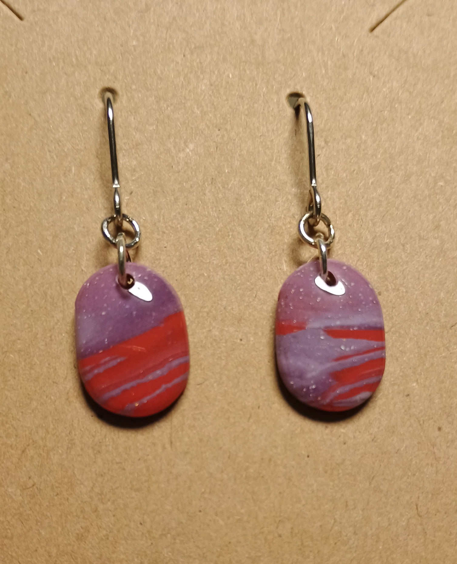 Lavender and Red Classic Oval