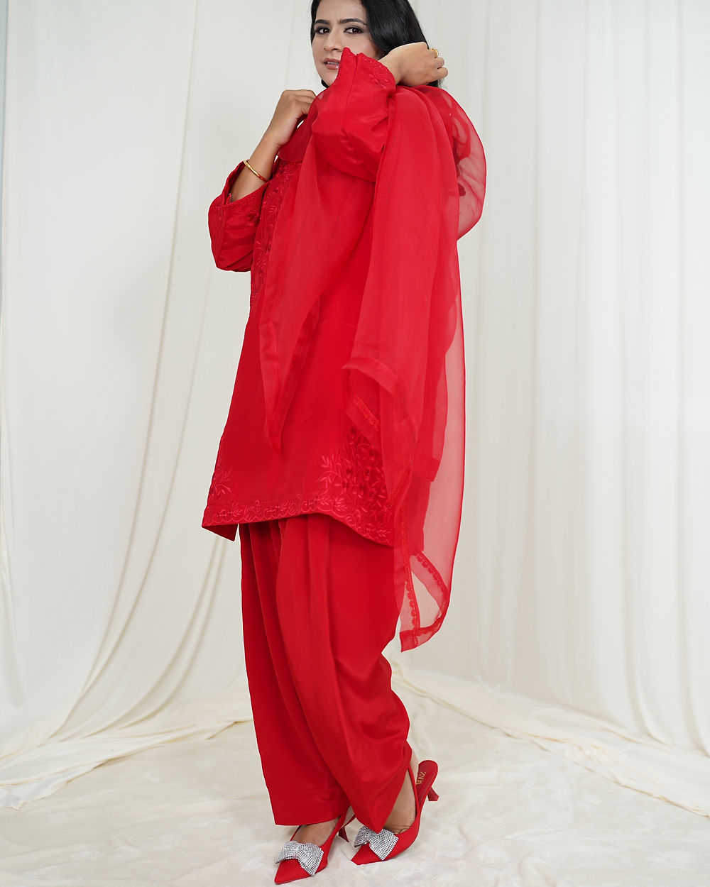Red Affair view 7