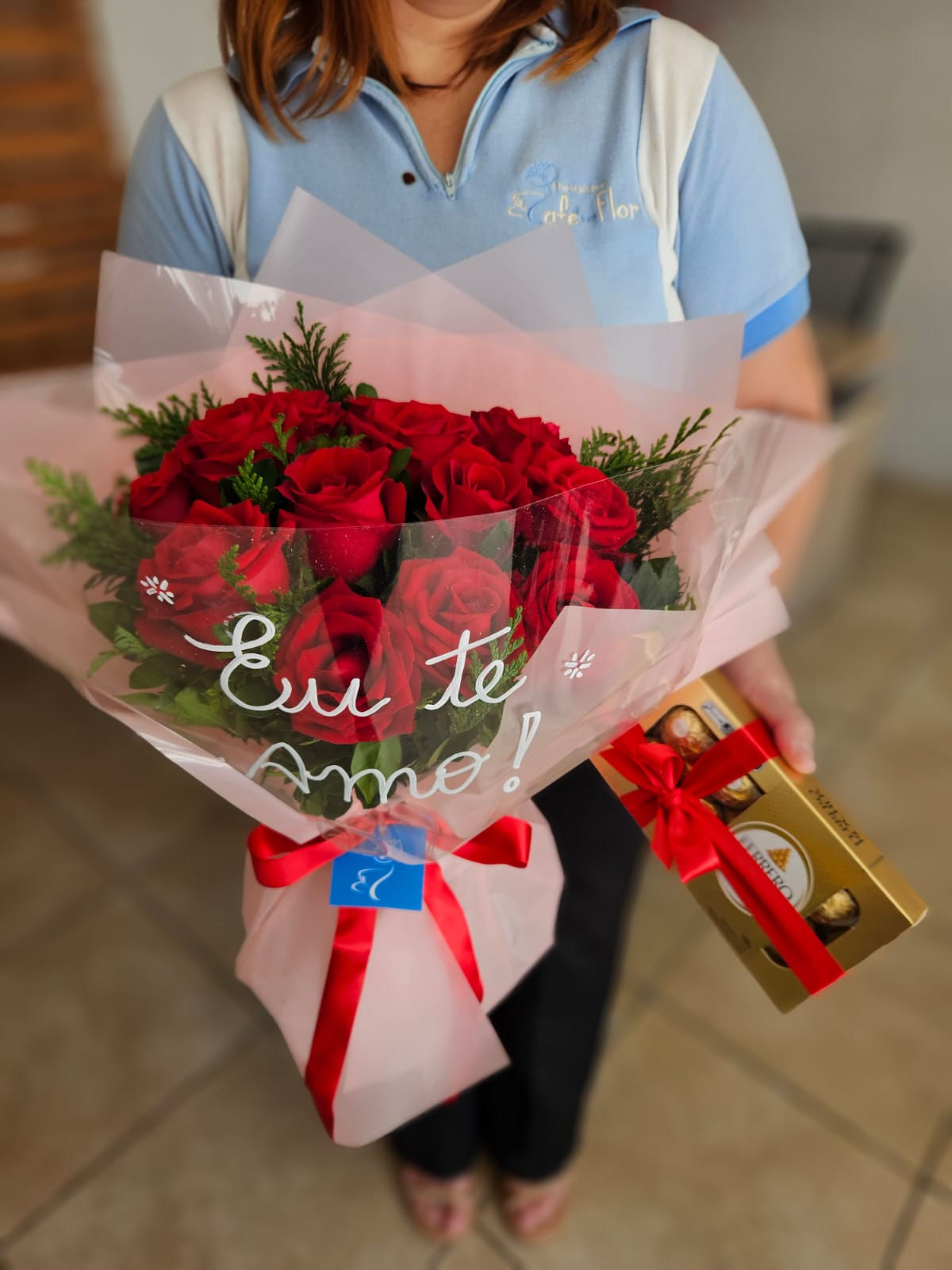 BUQUÊ AMOR + FERRERO ROCHER + ESCRITA