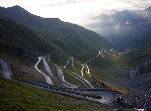 Stelvio-Pass.jpg
