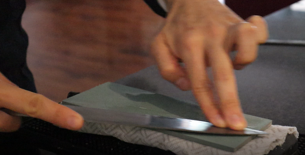 Sharpening knife