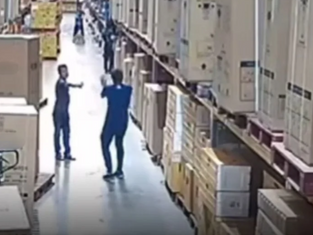 Gunman on the Run After Shooting Co-Worker at Phuket Warehouse
