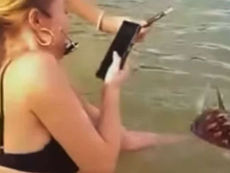 Видео с морской черепахой на Пхукете вызвало расследование и волну критики