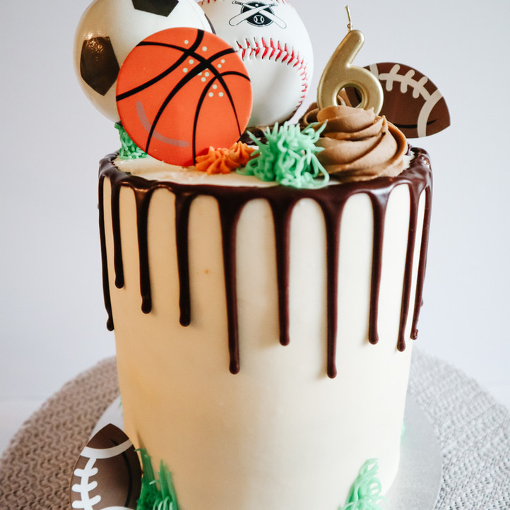 Dash of Delicious Custom Cakes Waterloo