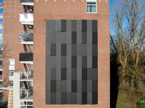 Bijzonder ontwerp PV panelen aan de gevel