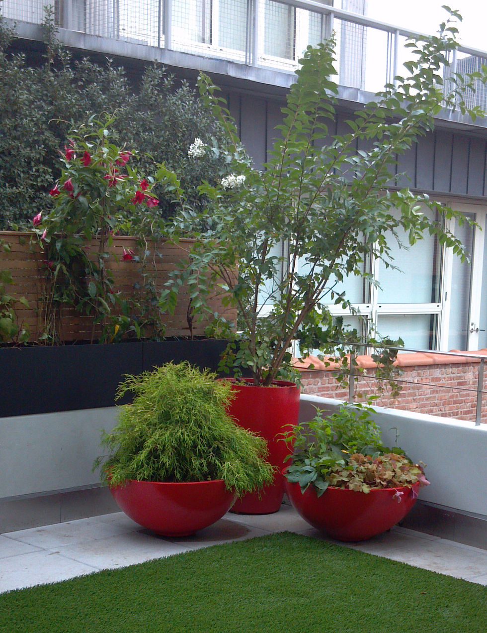 Miniature : Geo Bowl Fiberglass planter