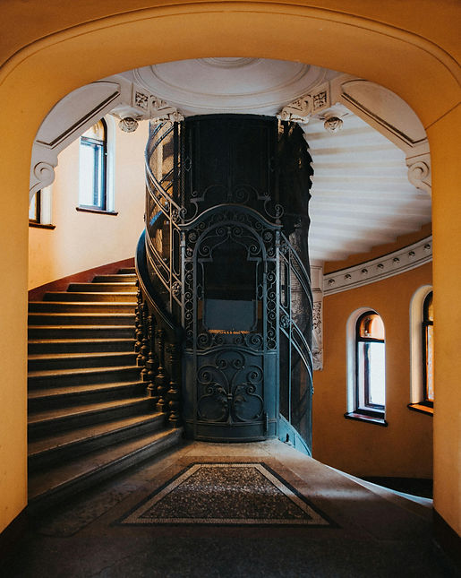 Elegant classic elevator