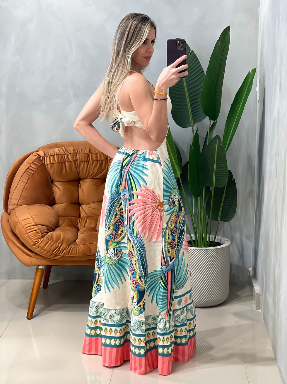 Miniatura: Vestido Longo em Crepe Estampado com Recorte Frontal e Amarração Solange Ref. 17