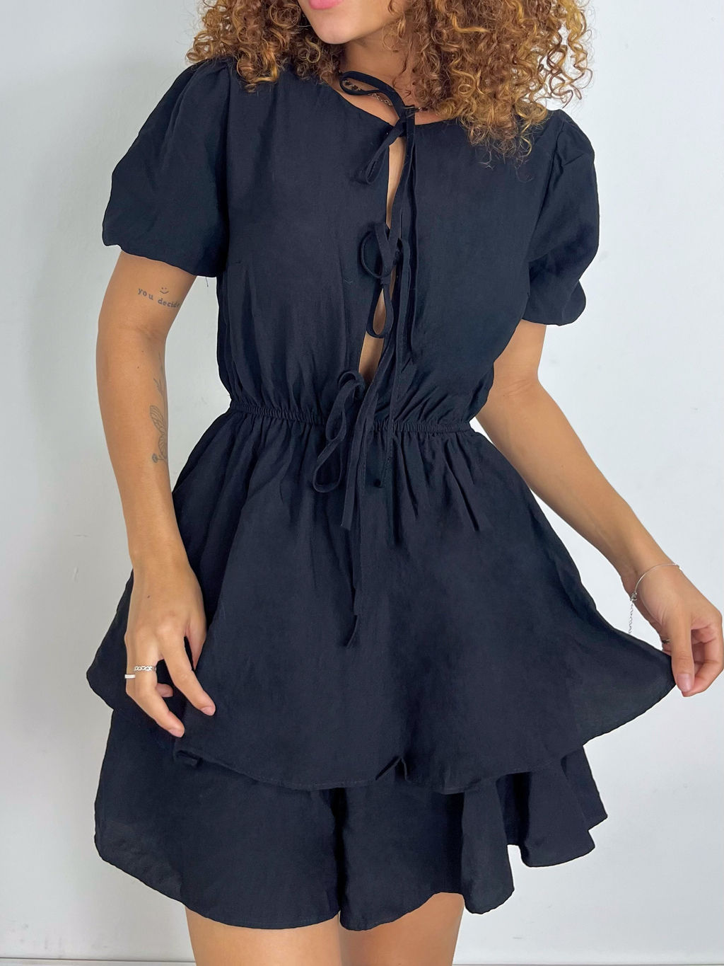 Macaquinho Feminino em Viscoamida Manga Curta com Amarração Tatiara Ref. 1285