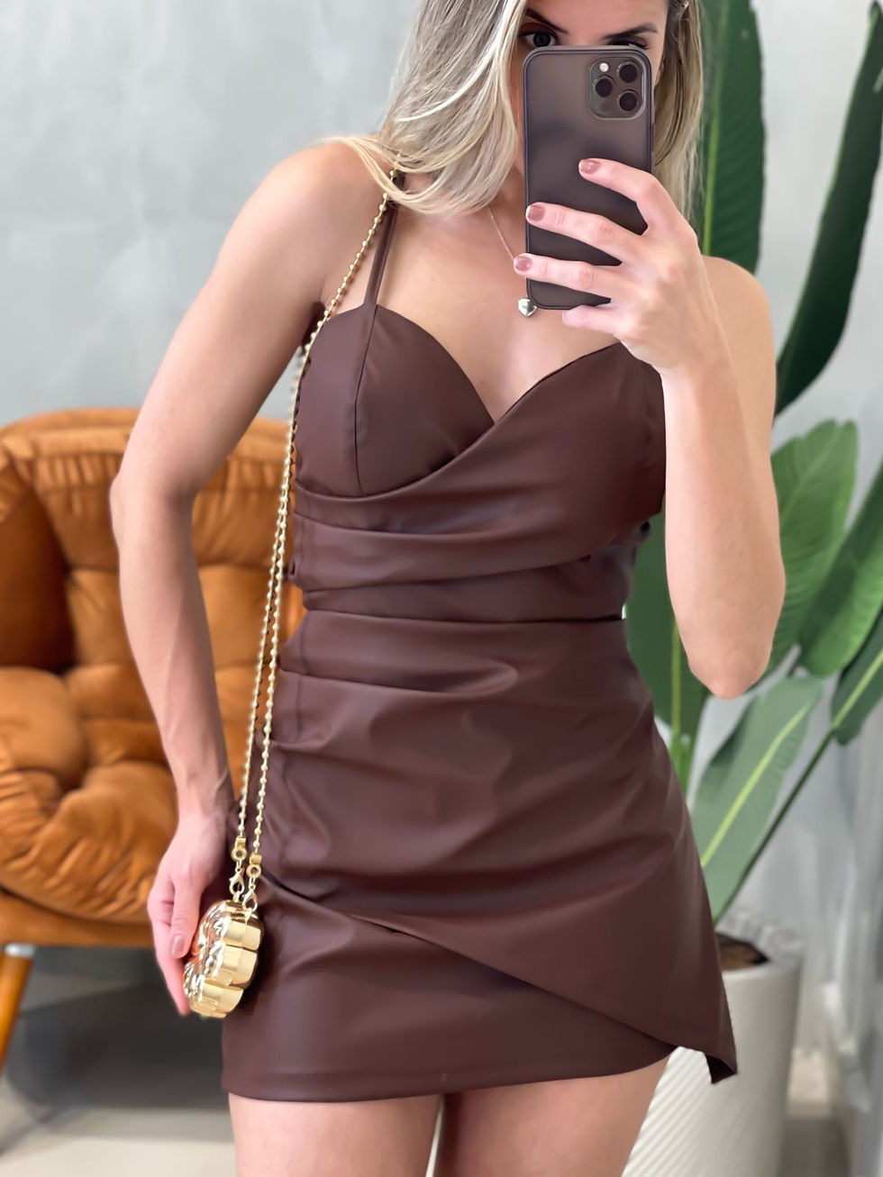 Miniatura: Vestido Curto em Courino Plissado de Alça Fina Fabiana Ref. 1511