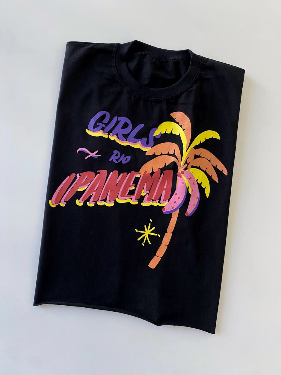 Miniatura: Cropped T-Shirt Oversized Estampada Rio Ref. 909