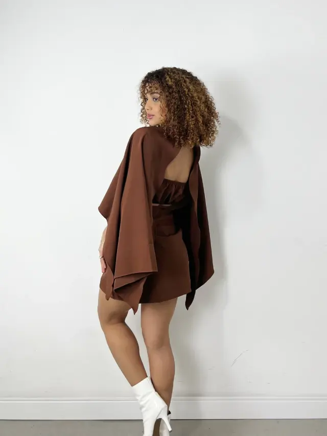 Miniatura: Conjunto Feminino em Alfaiataria Bata com Top e Shorts Saia Tais Ref. 1508