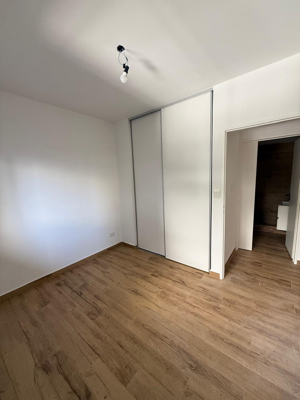 Miniatura: Departamento Dos Ambientes a Estrenar en Venta en Belgrano C