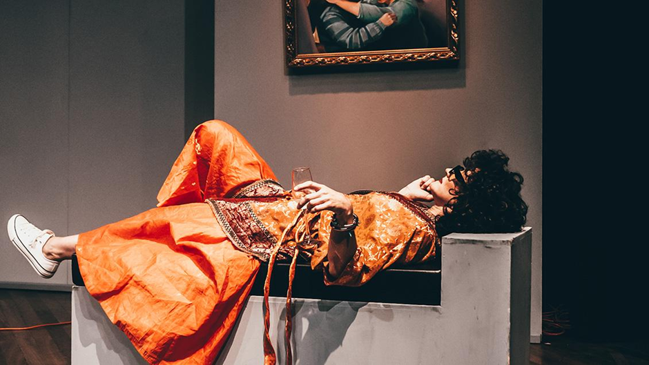 Mayo en Teatro Mori: una cartelera que cruza memoria, humor y nuevas miradas escénicas
