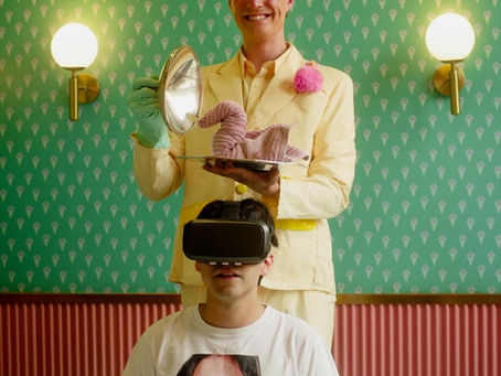 “Hotel O’Clock”: una inquietante mirada al límite entre lo real y lo virtual llega a Teatro Mori