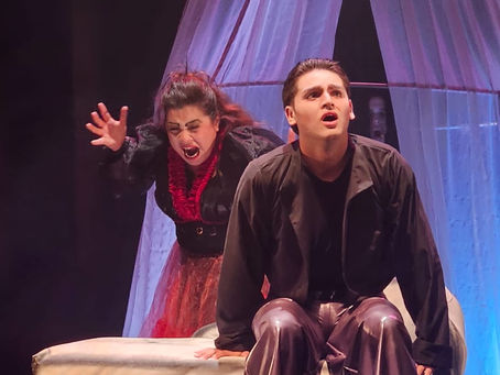 “La Mantis Religiosa” : Donde la hermandad guarda secretos entre la intriga y la risa