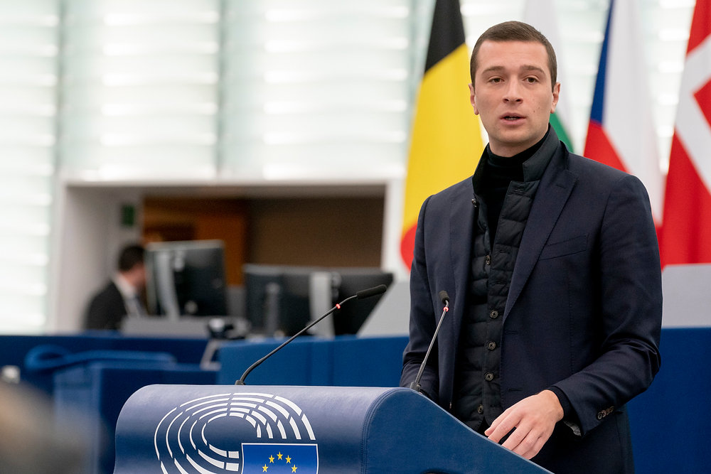 Jan Raabe Why and Where the Youth Vote Far-Right