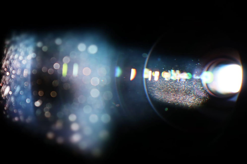 PROJECTOR 