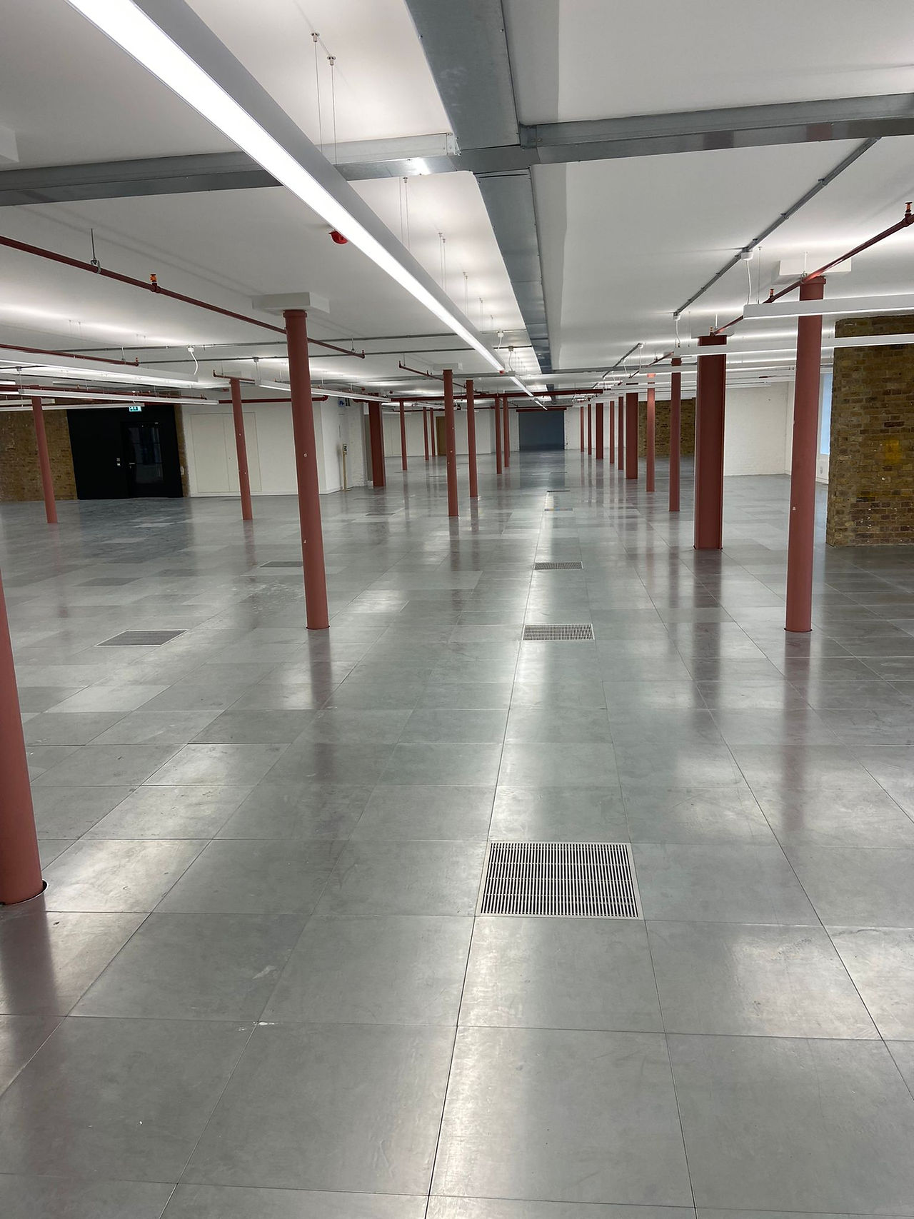Commercial Mitsubishi HVRF Supply & Install in Kensington by London AC Ltd