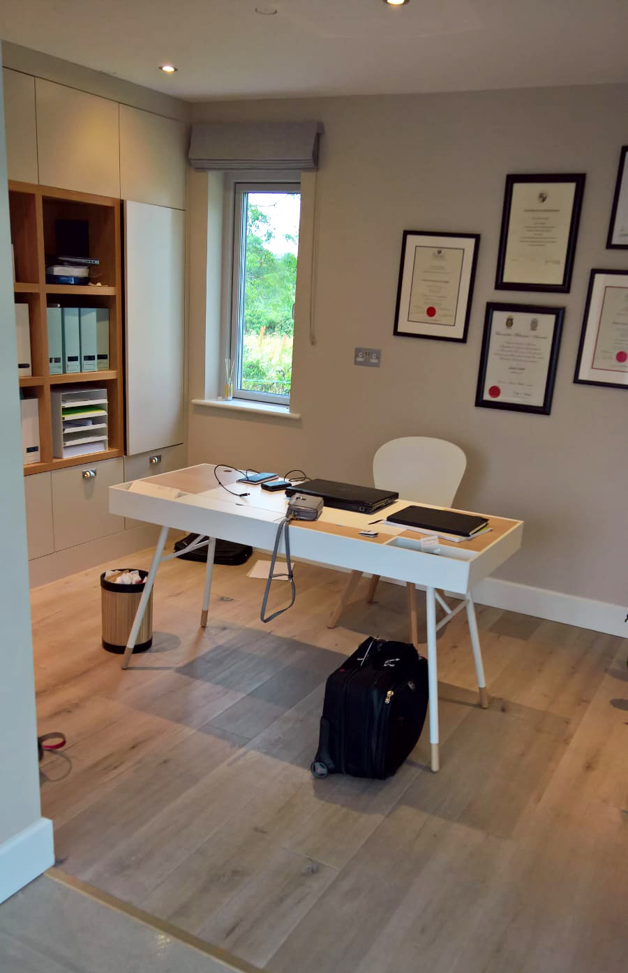 GORTARD DESK