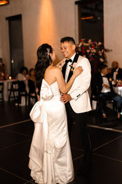 bride and groom first dance at ruby nashville