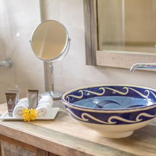 Superior Cottage Handmade Basin