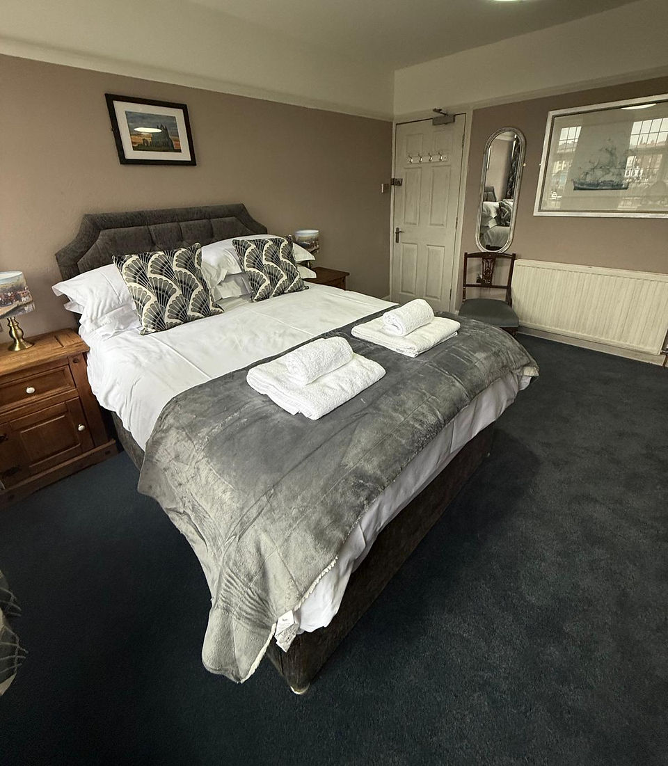 Bedroom 4 at the Endeavour Pub Whitby