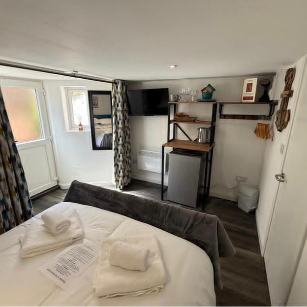 Double Bedroom with TV, Tea and Coffee making facilities and mini fridge
