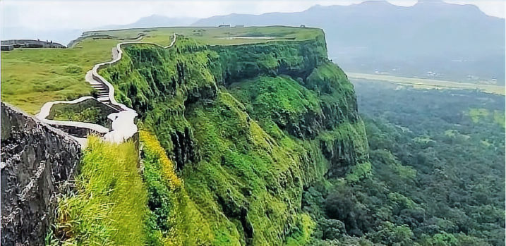 Korigad Fort Trek, small trek near Mumbai/Pune